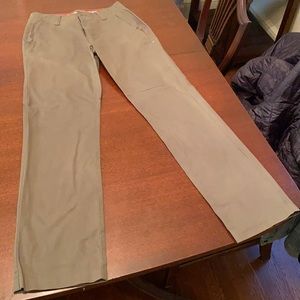Under Armour Khaki Chino Pants (Dark Green) Sz. 30W 34L NWOT